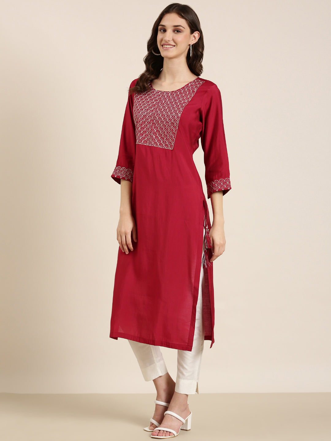 Women Maroon Solid Straight Kurta