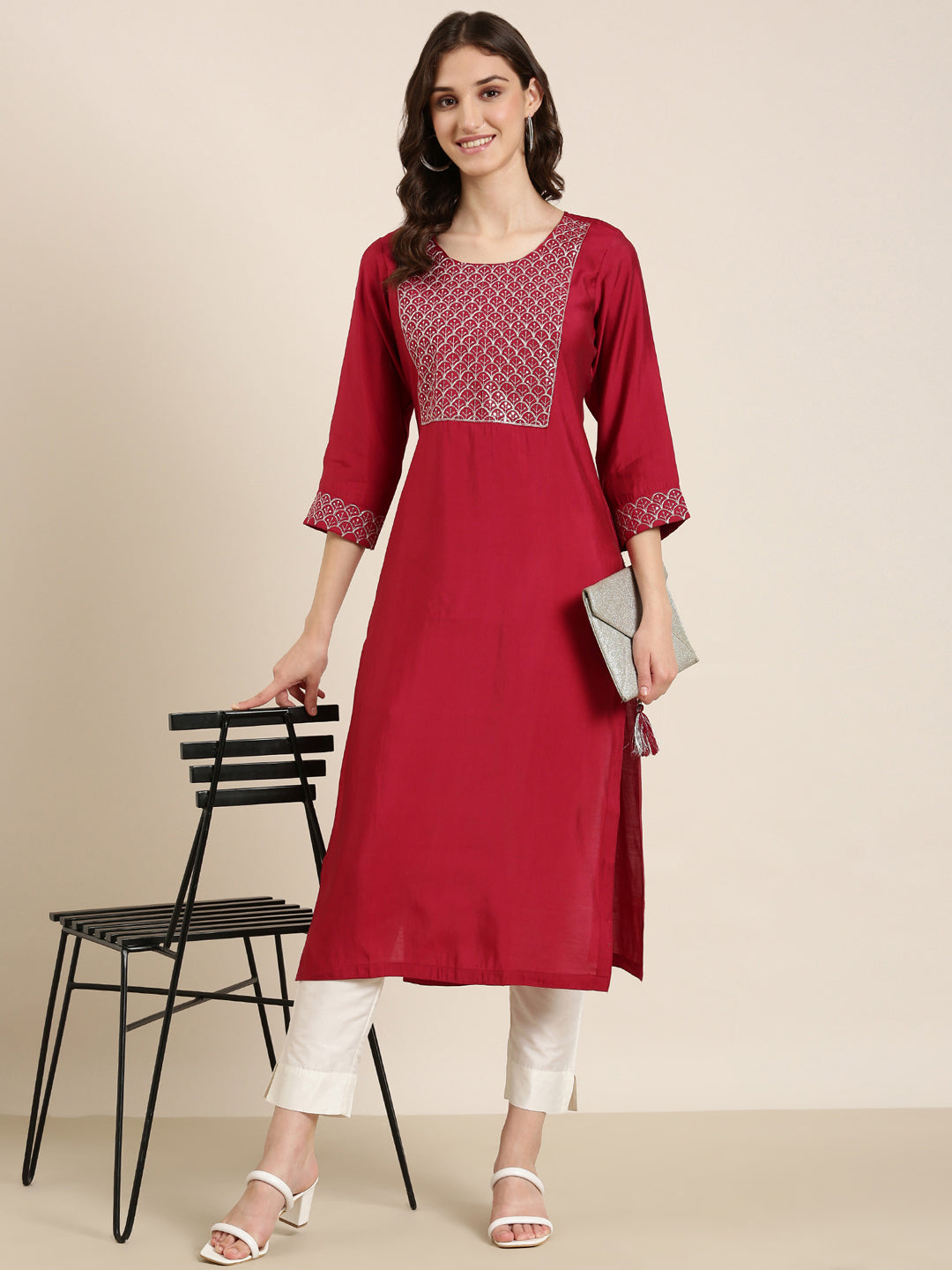 Women Maroon Solid Straight Kurta