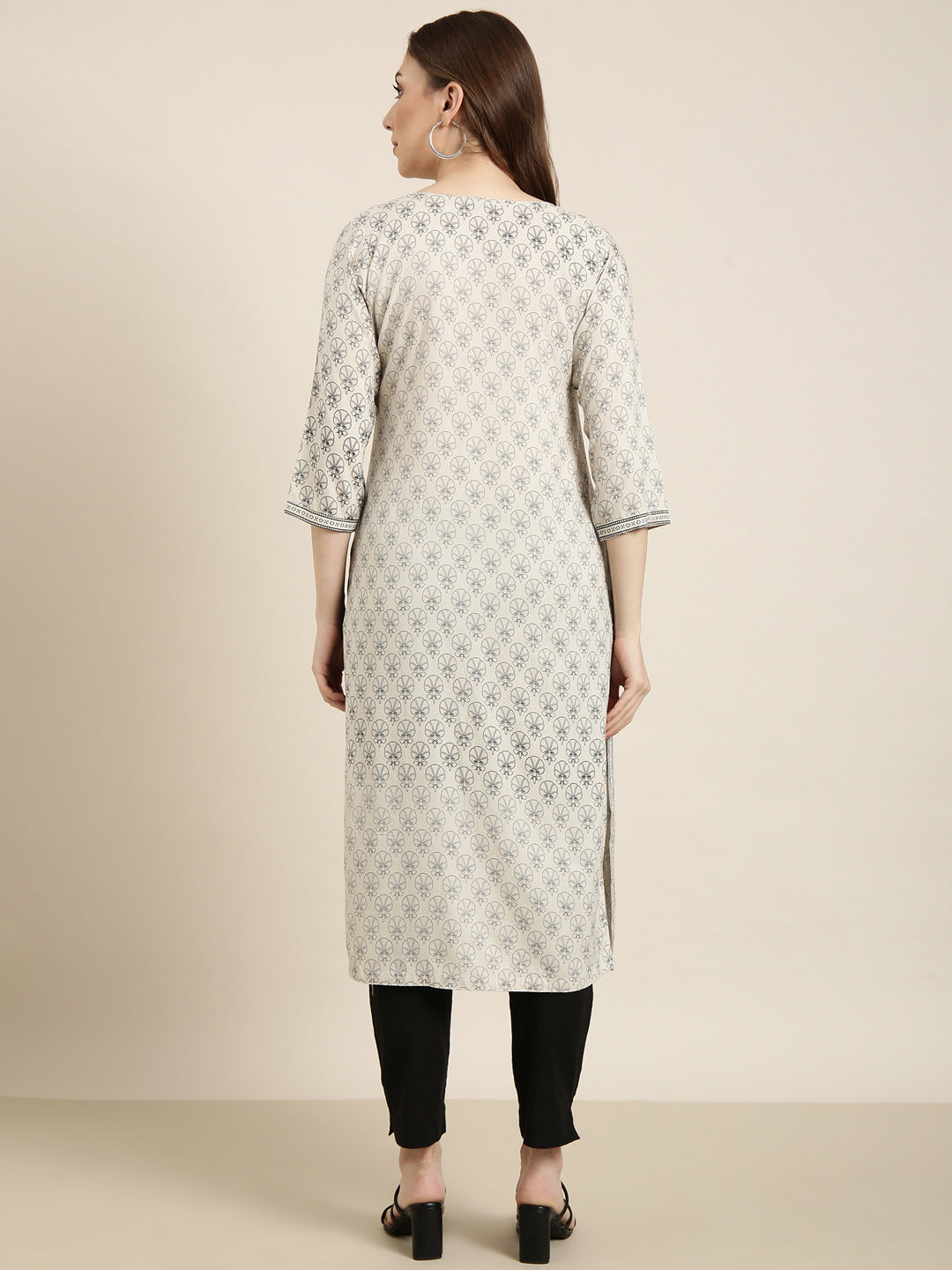 Women Straight Grey Floral Kurta