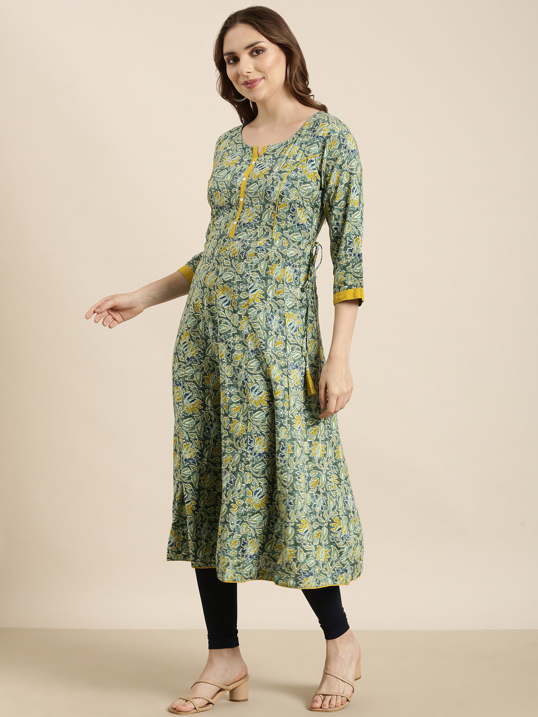 Women Anarkali Green Floral Kurta