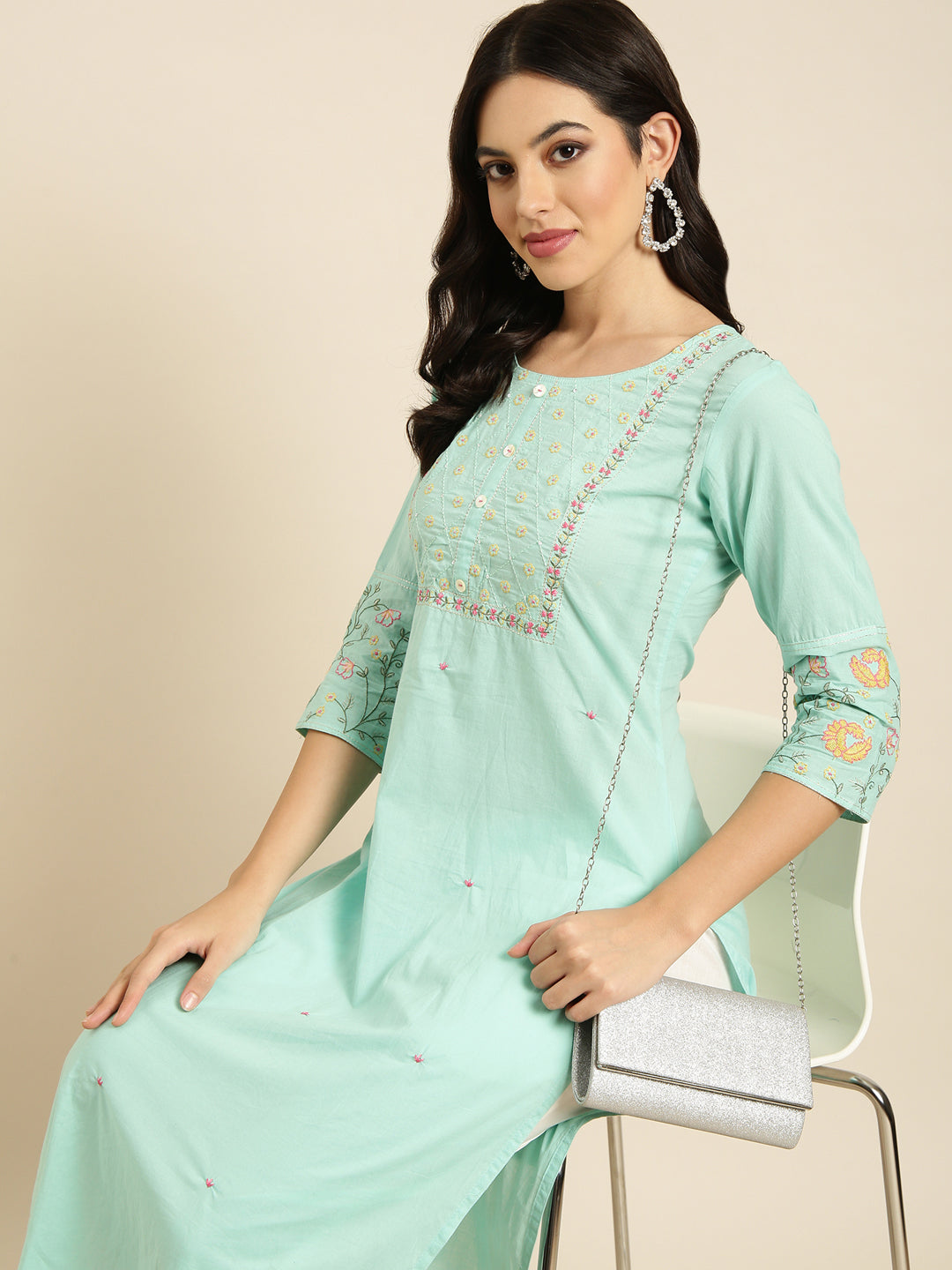 Women Straight Sea Green Solid Kurta and Trousers Set