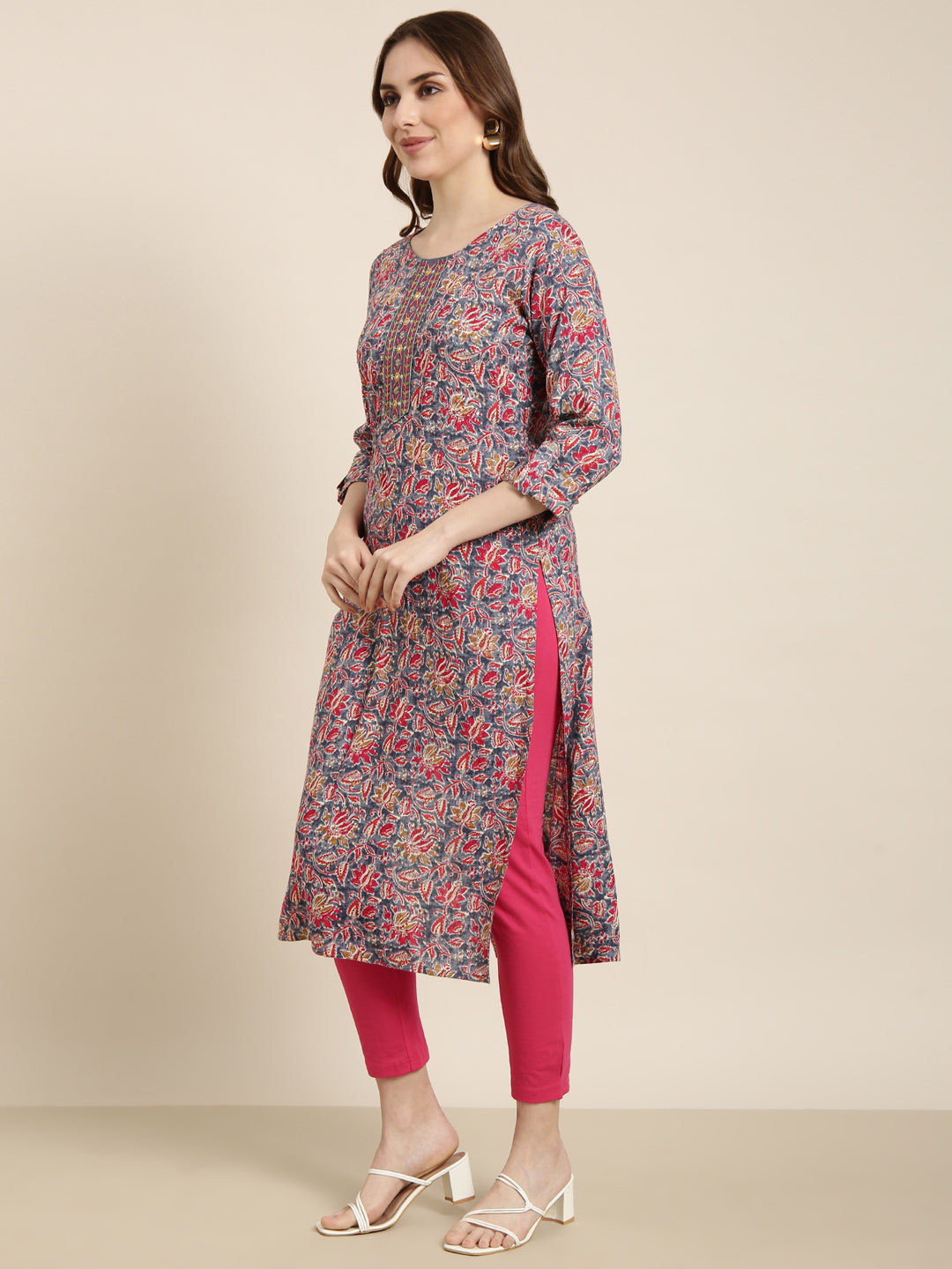 Women Straight Grey Floral Kurta