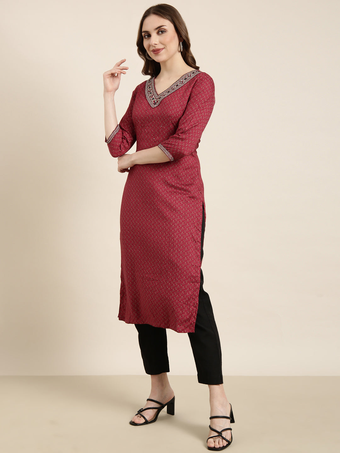 Women Straight Maroon Floral Kurta