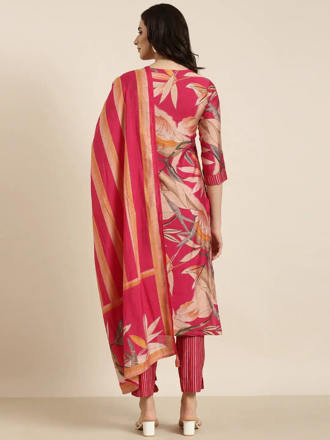 Women's Straight Pink Floral Printed Kurta Sets with Trousers & Dupatta
