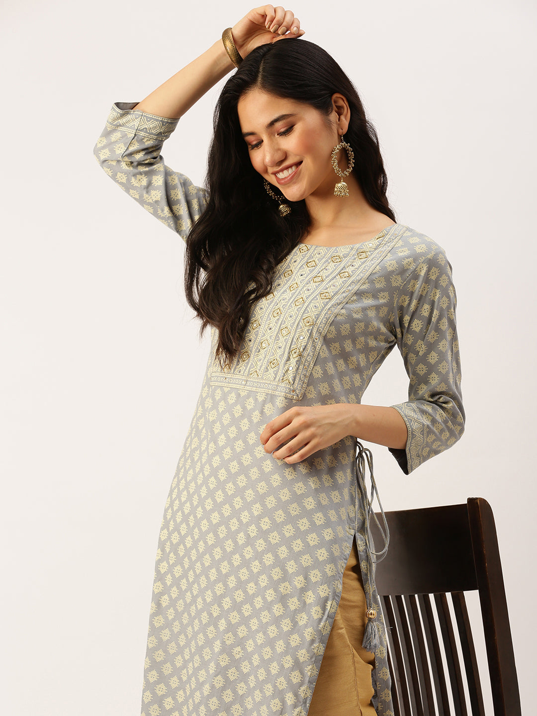 Women's Grey Printed Straight Kurtas