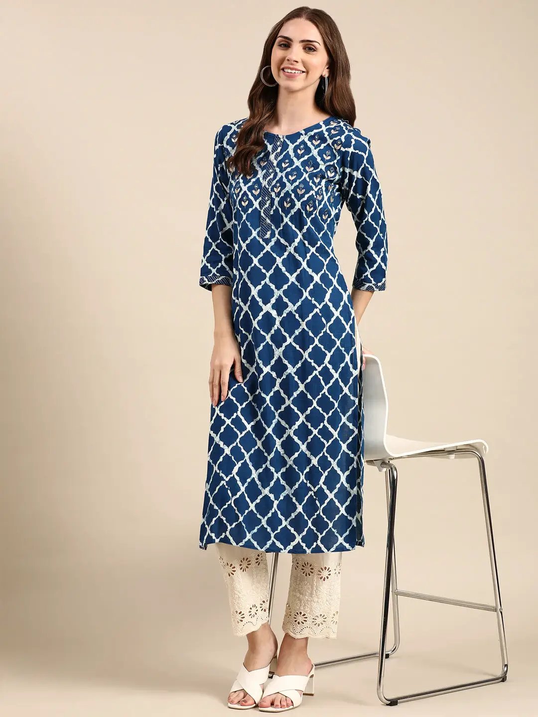 Women's Blue Printed Straight Kurta