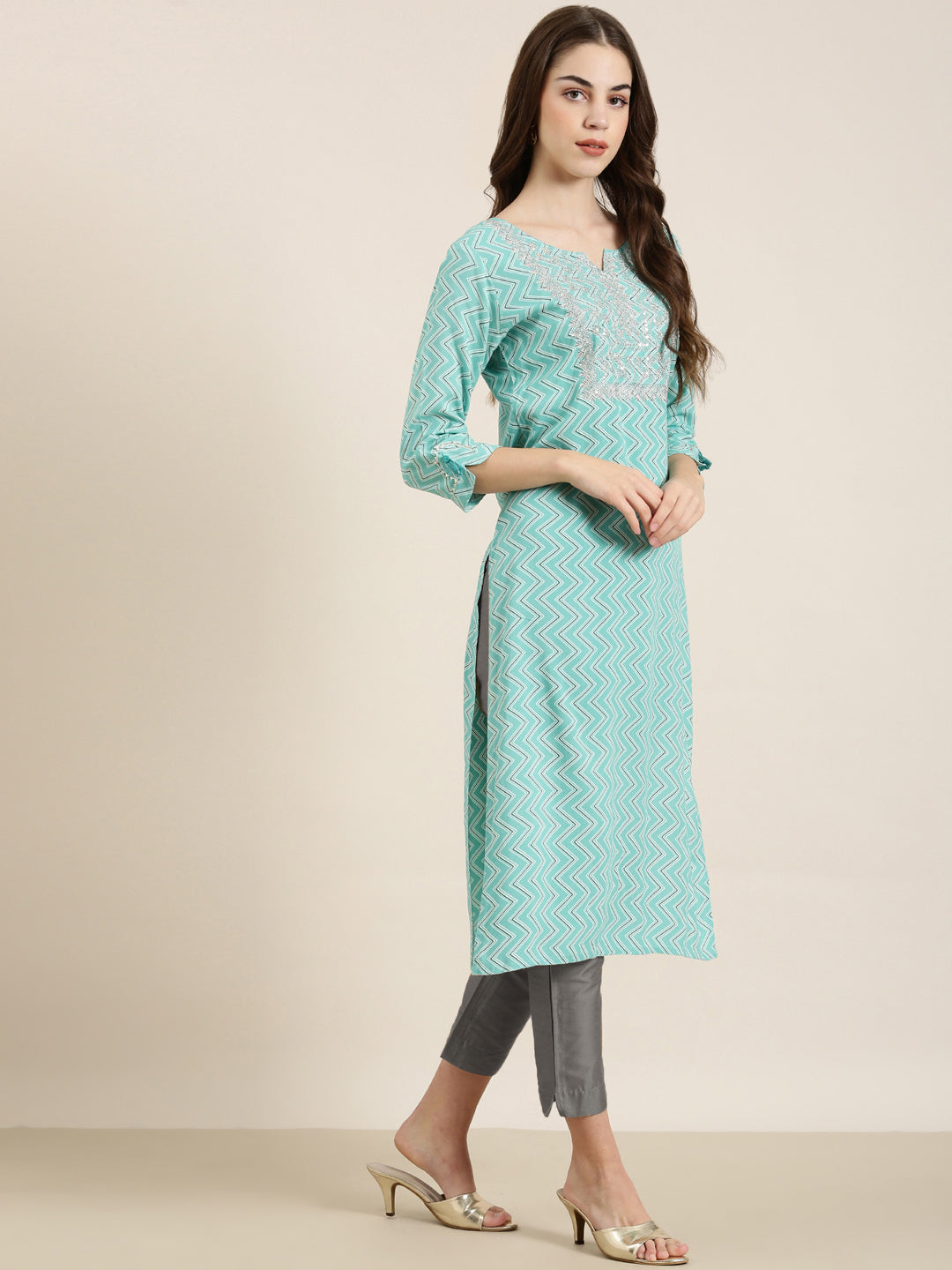 Women Turquoise Blue Chevron Straight Kurta