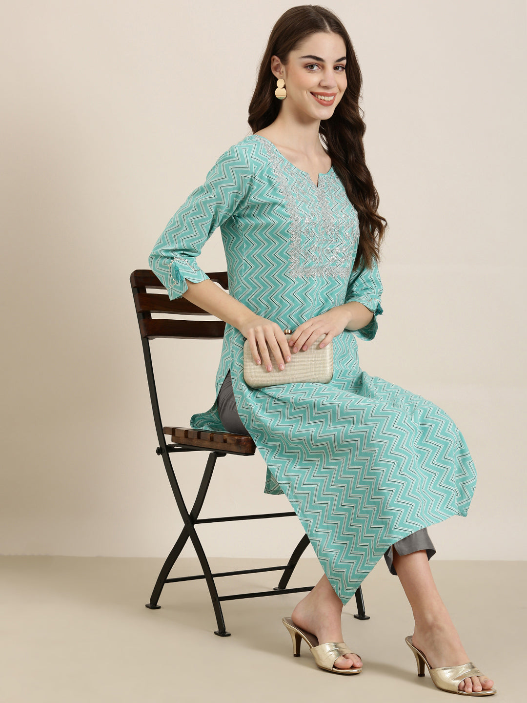 Women Turquoise Blue Chevron Straight Kurta