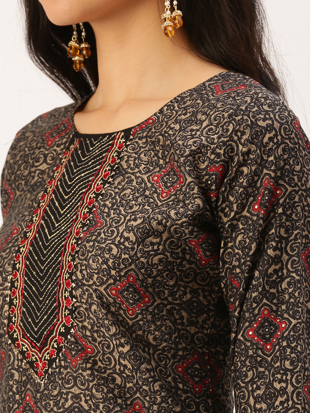 Women's Black Printed Straight Kurtas