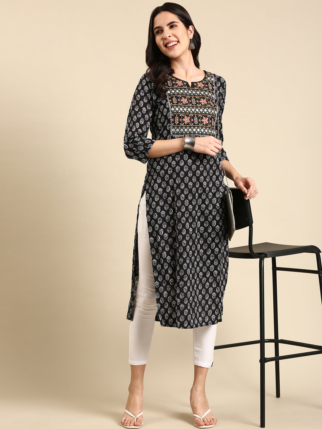 Women's Black Printed Straight Kurta