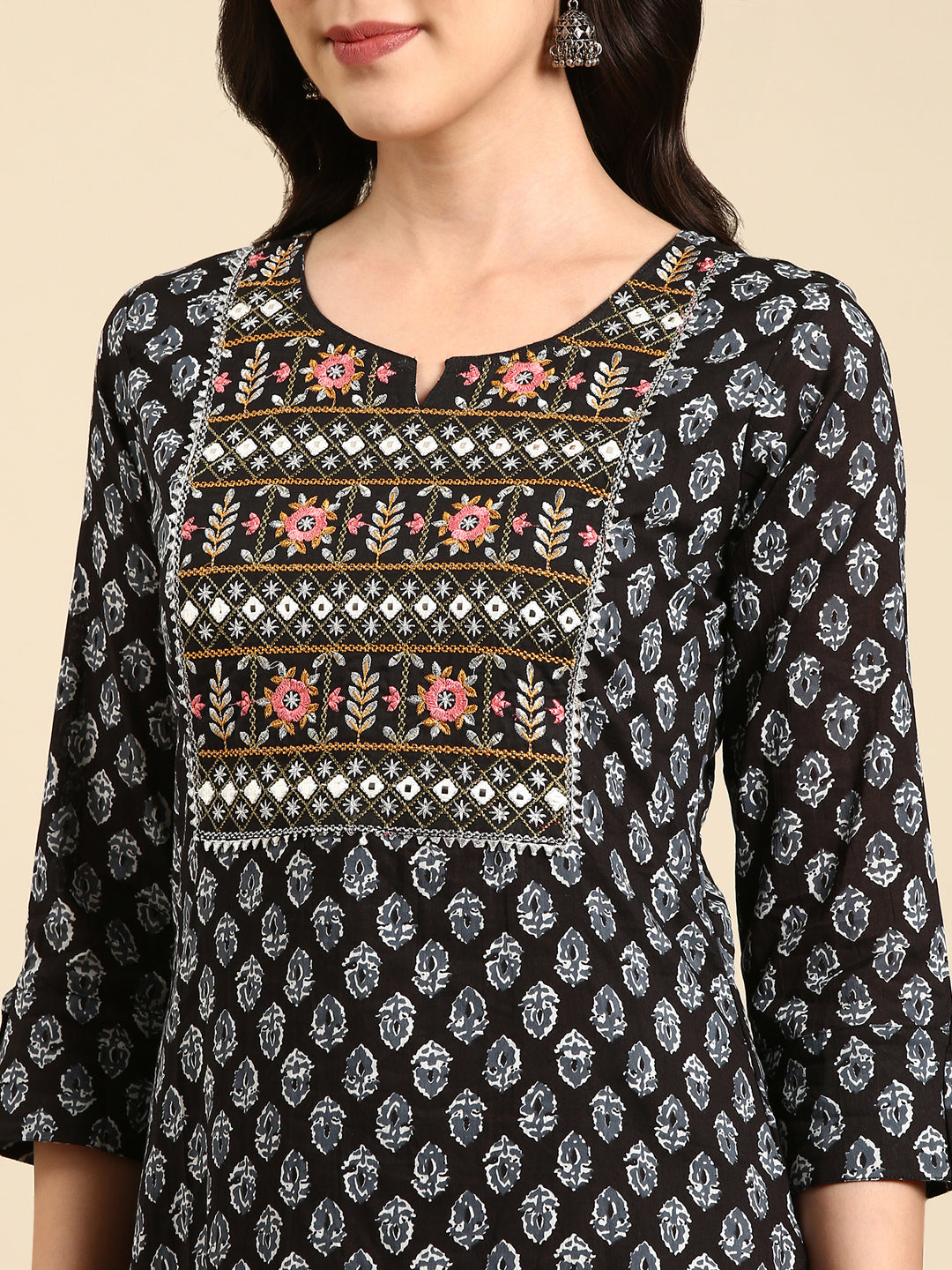 Women's Black Printed Straight Kurta