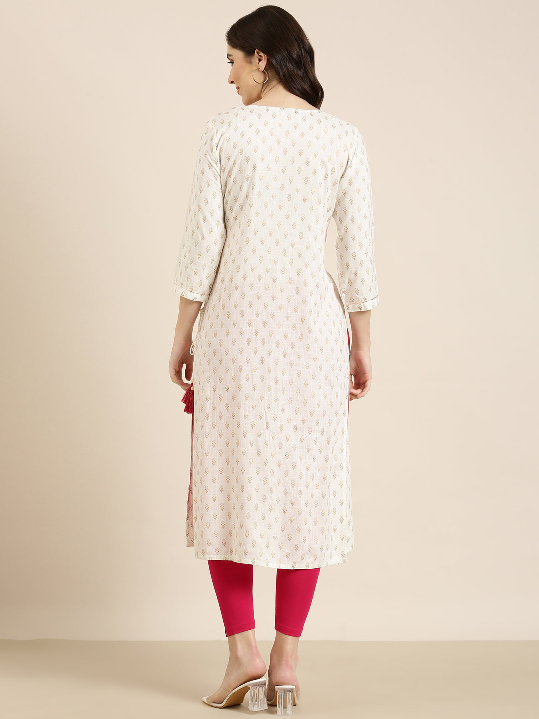 Women Off White Floral Straight Kurta