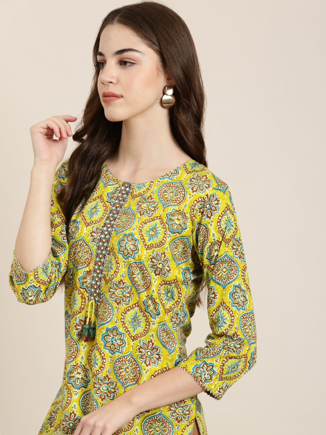 Women Yellow Printed Straight Kurta