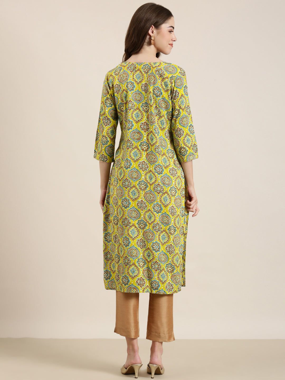 Women Yellow Printed Straight Kurta