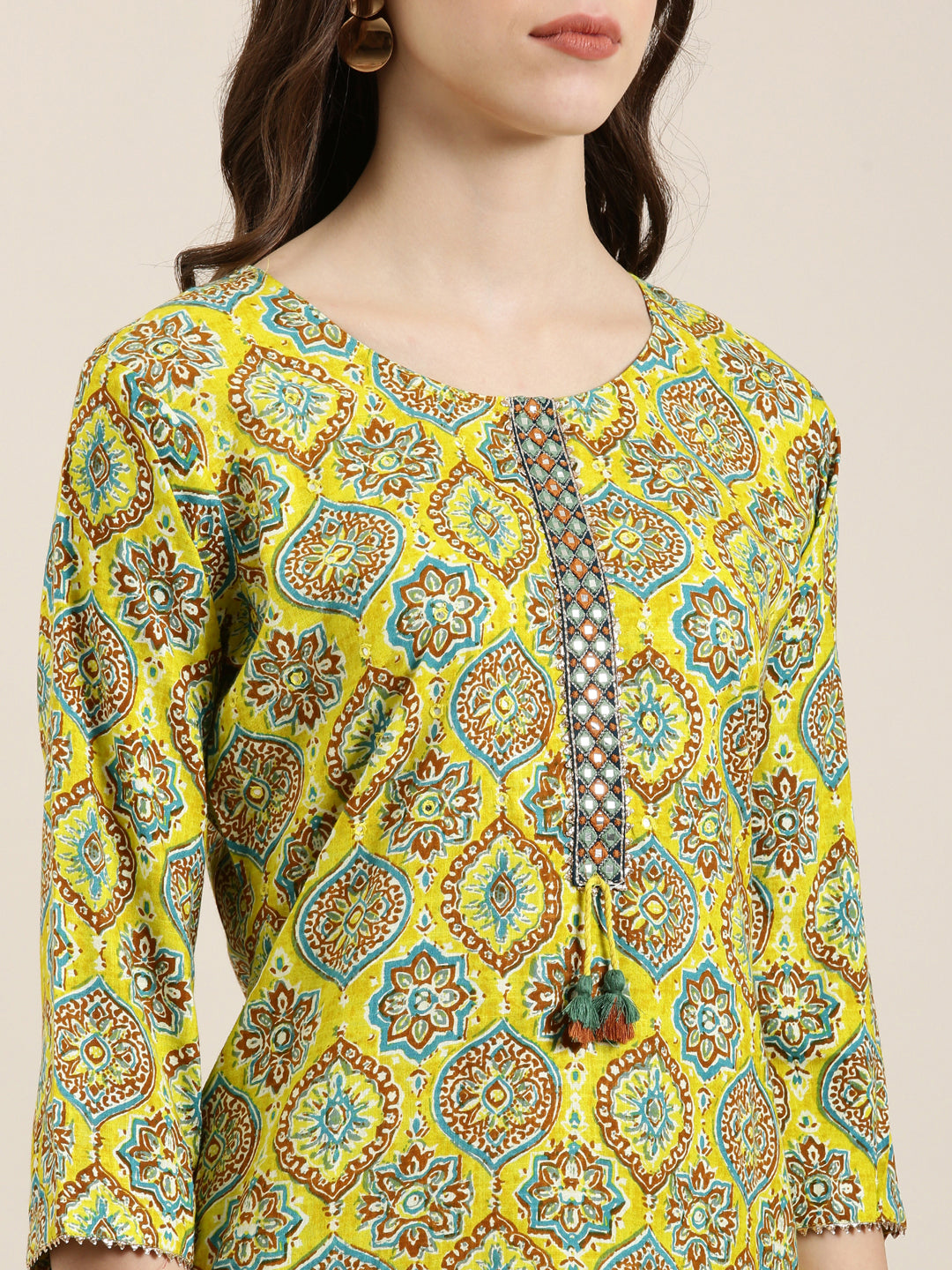 Women Yellow Printed Straight Kurta