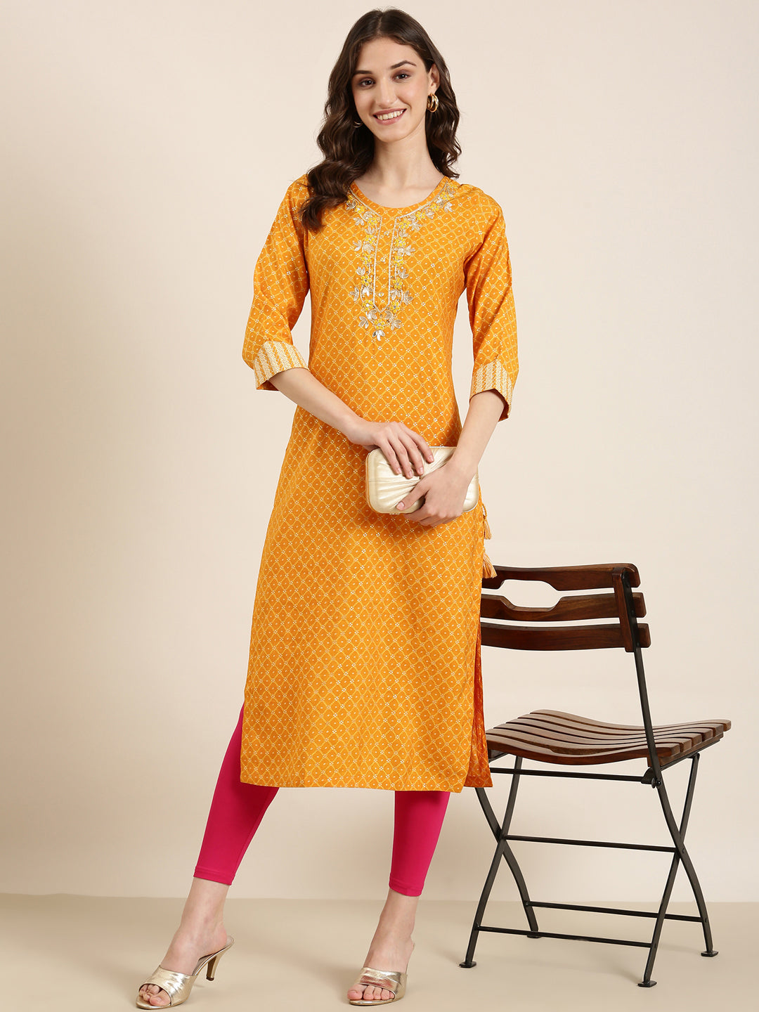 Women Mustard Printed Straight Kurta