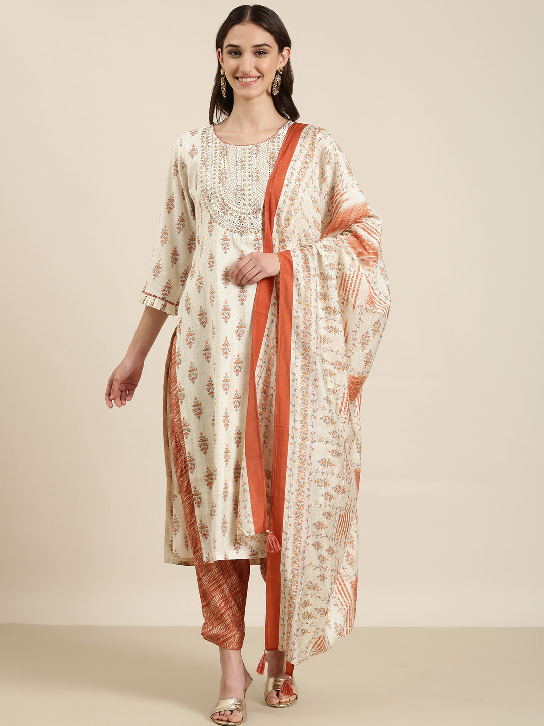 Women Cream Floral Kurta Set