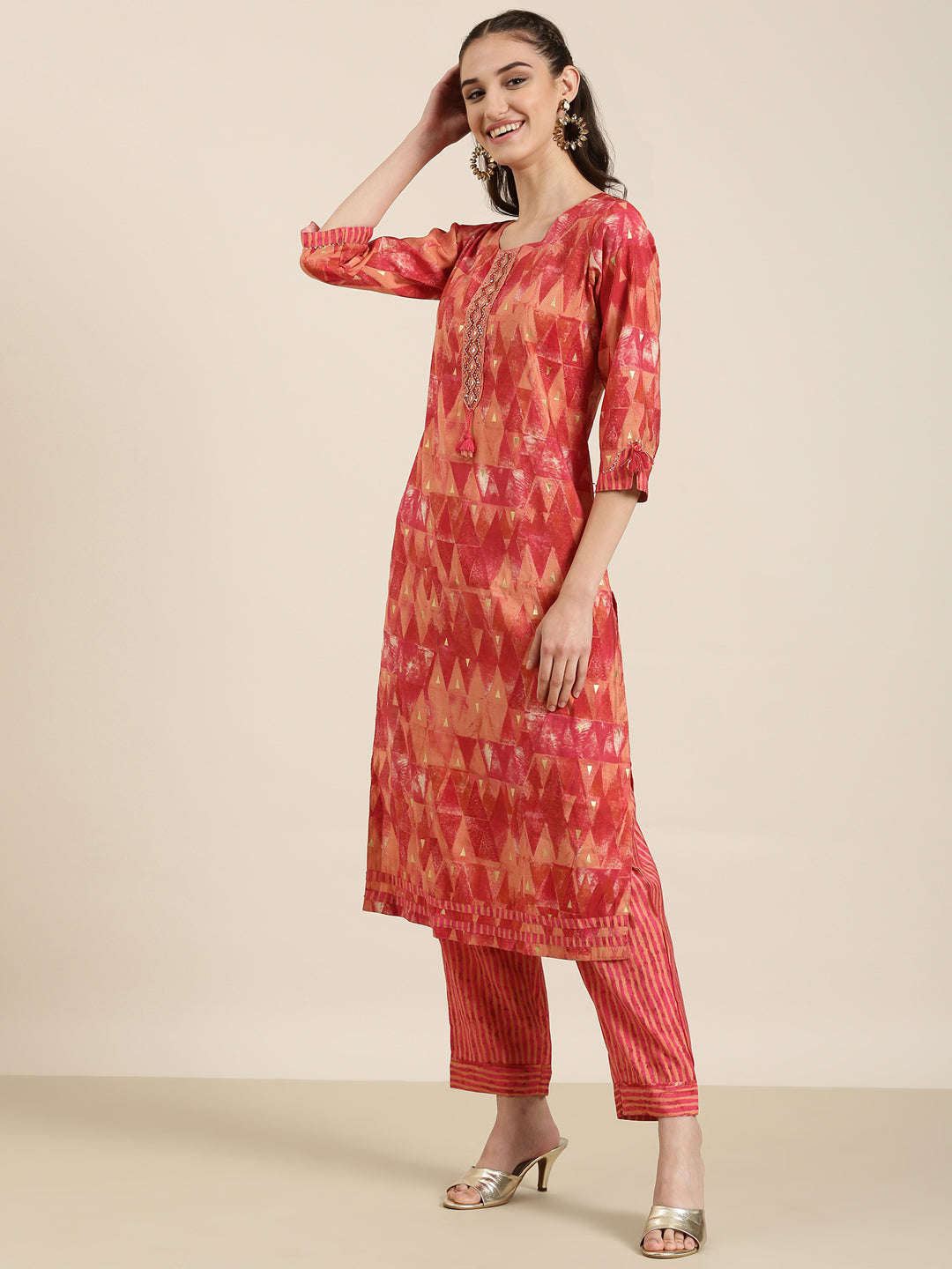 Women Red Geometrical Kurta Set