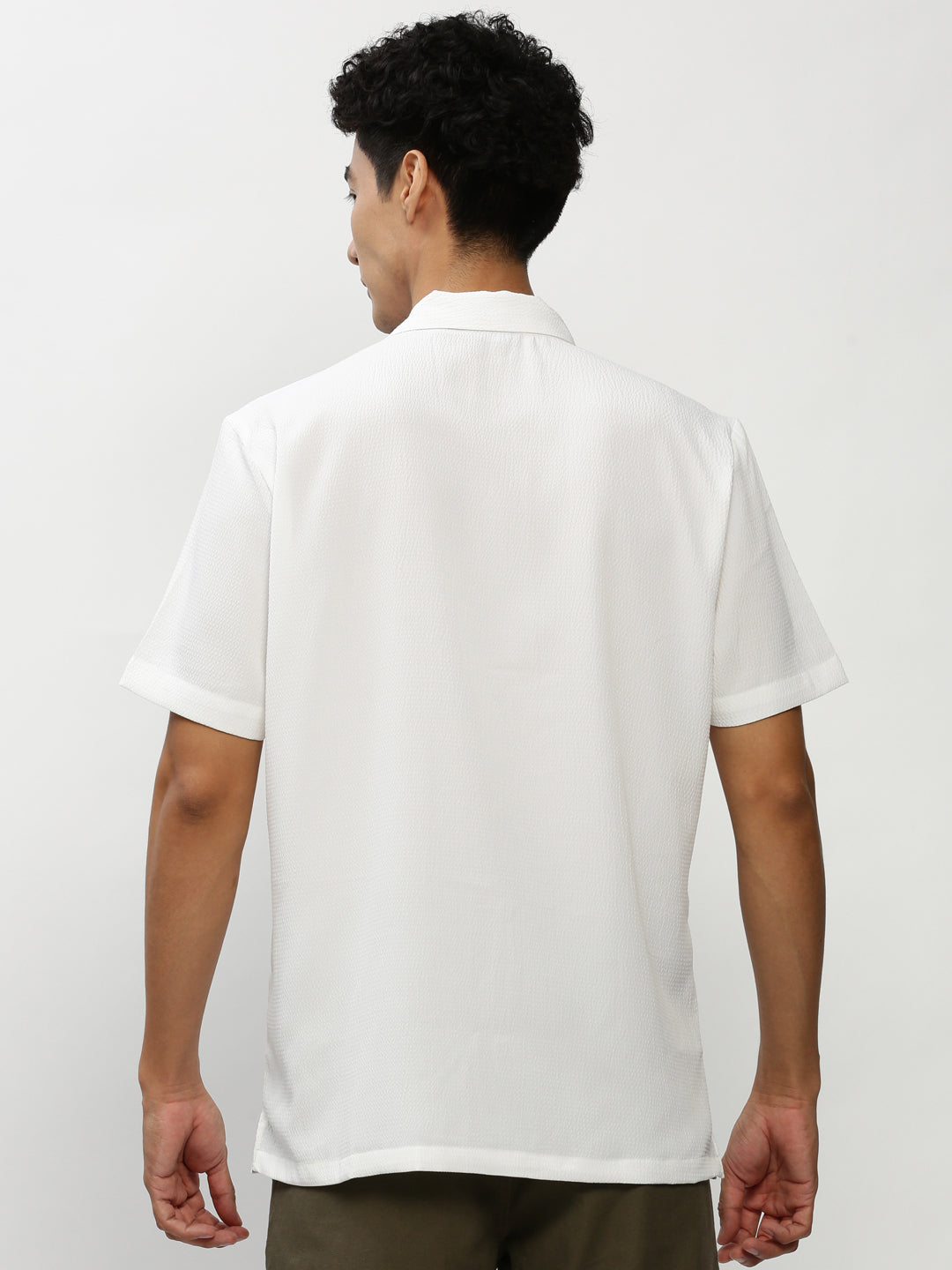 Men White Solid Casual Casual Shirts