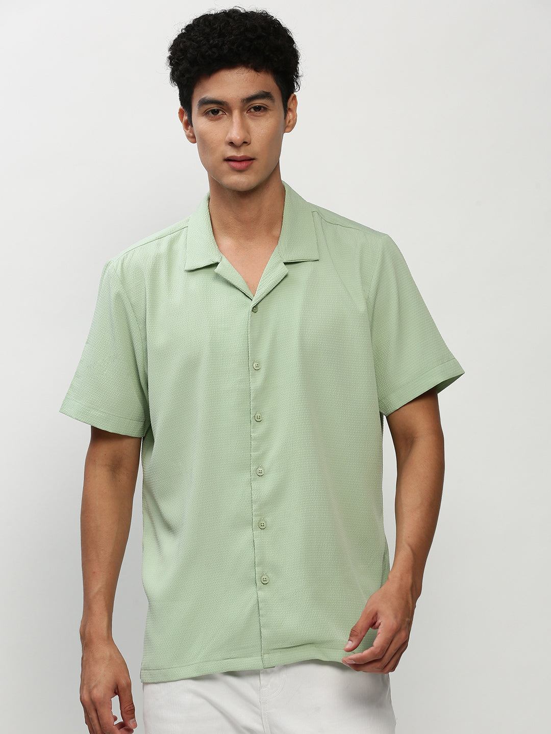 Men Green Solid Casual Casual Shirts