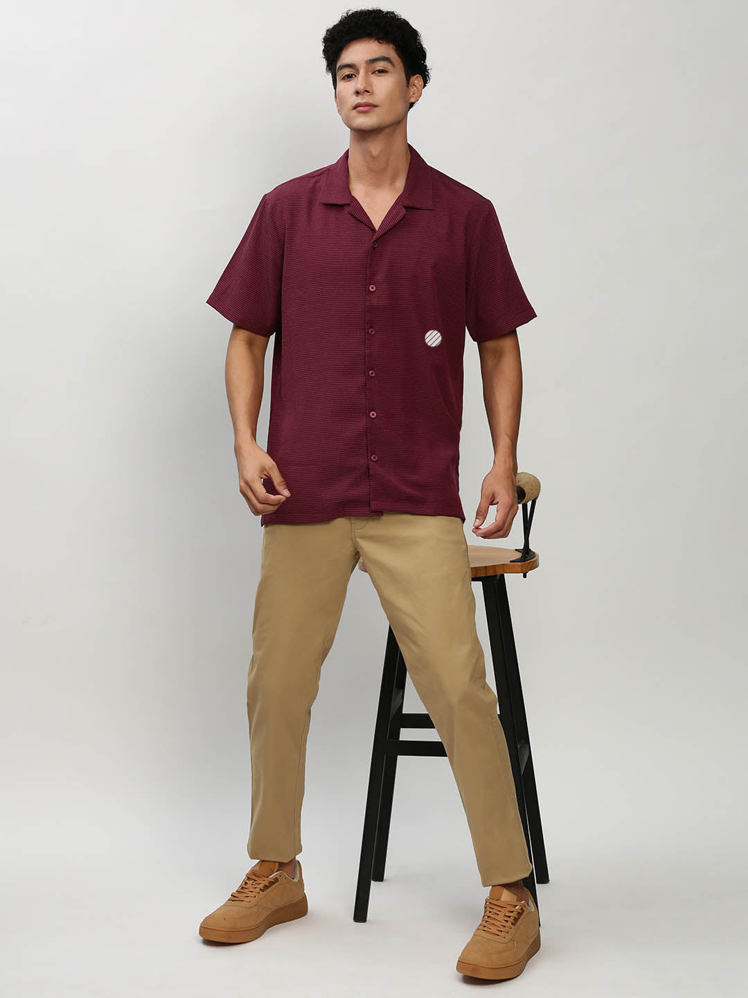 Men's Maroon Solid Casual Shirts