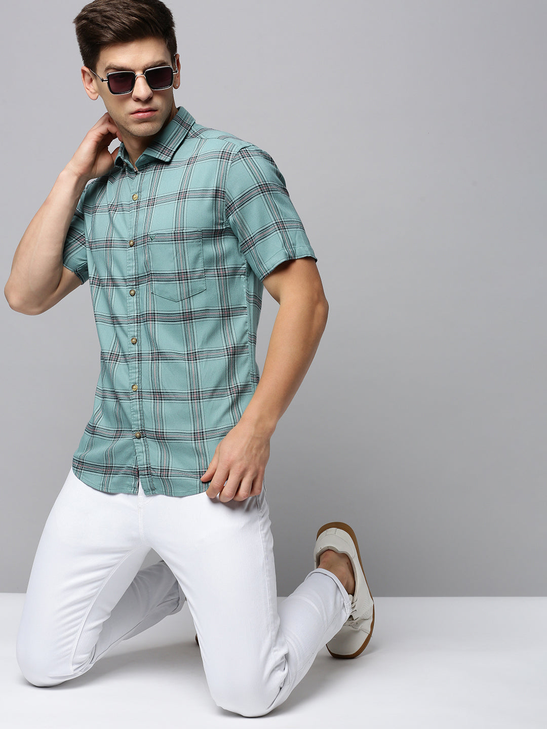 Men Green Checked Casual Shirt