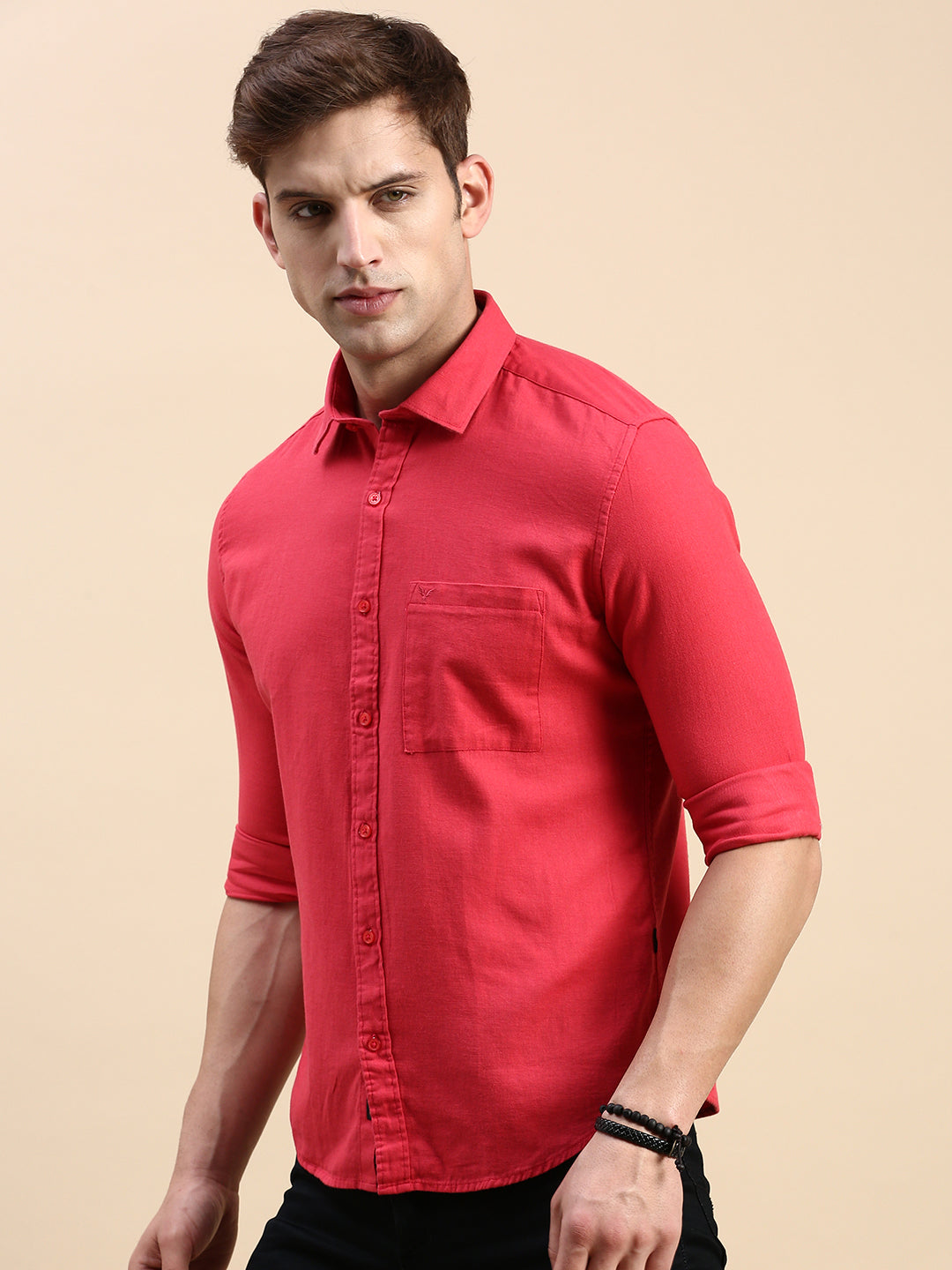 Men Magenta Solid Casual Shirt