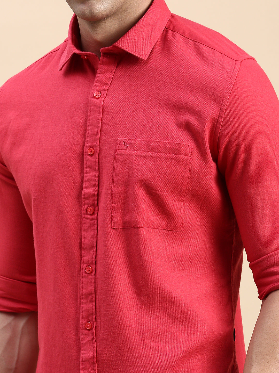 Men Magenta Solid Casual Shirt