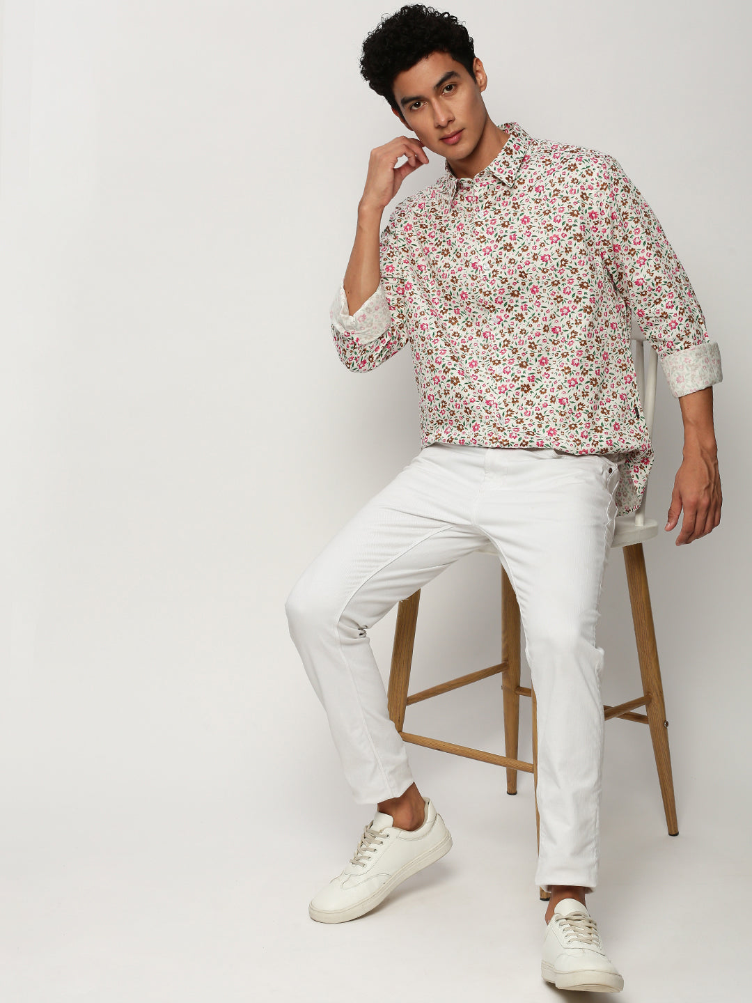 Men White Floral Casual Casual Shirts