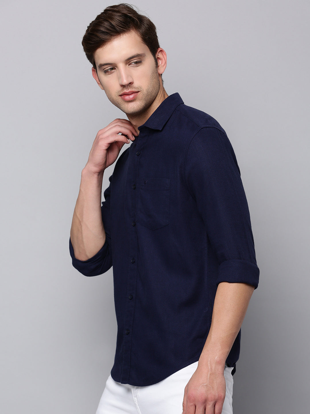 Men Navy Solid Casual Shirt