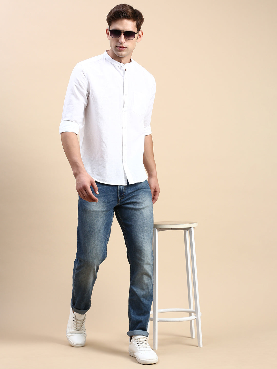 Men White Solid Casual Shirt