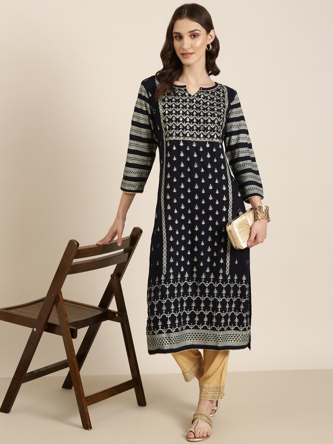 Women Navy Blue Floral Kurta Set