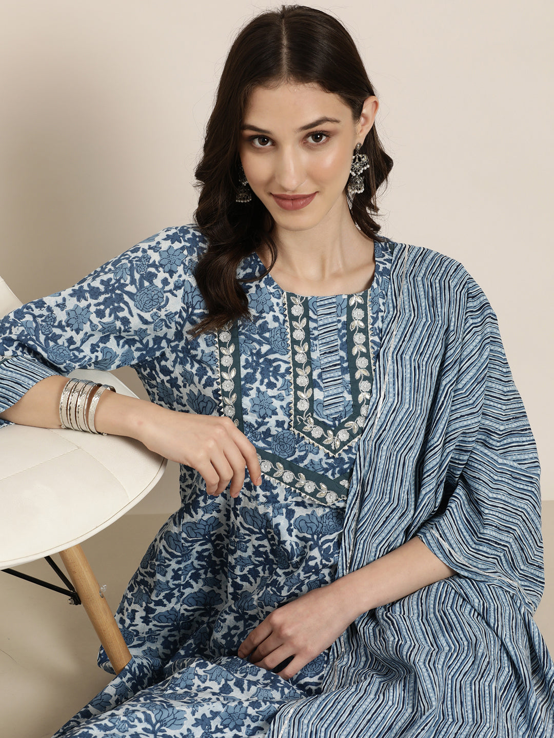 Women Blue Floral Kurta Set