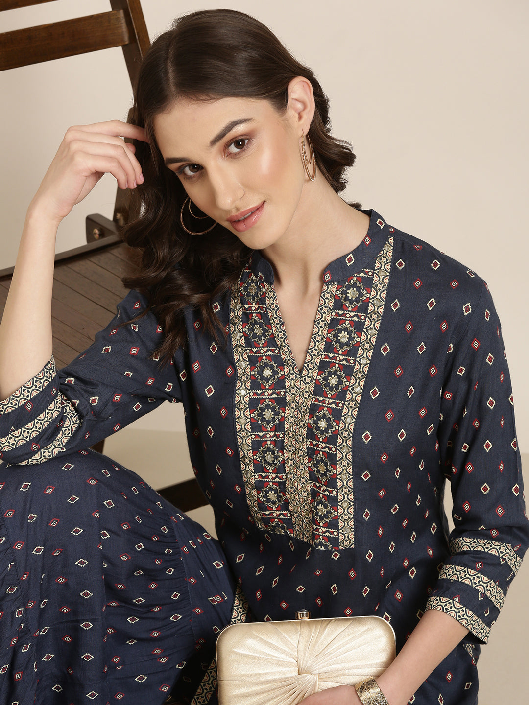 Women Navy Blue Geometrical Kurta Set