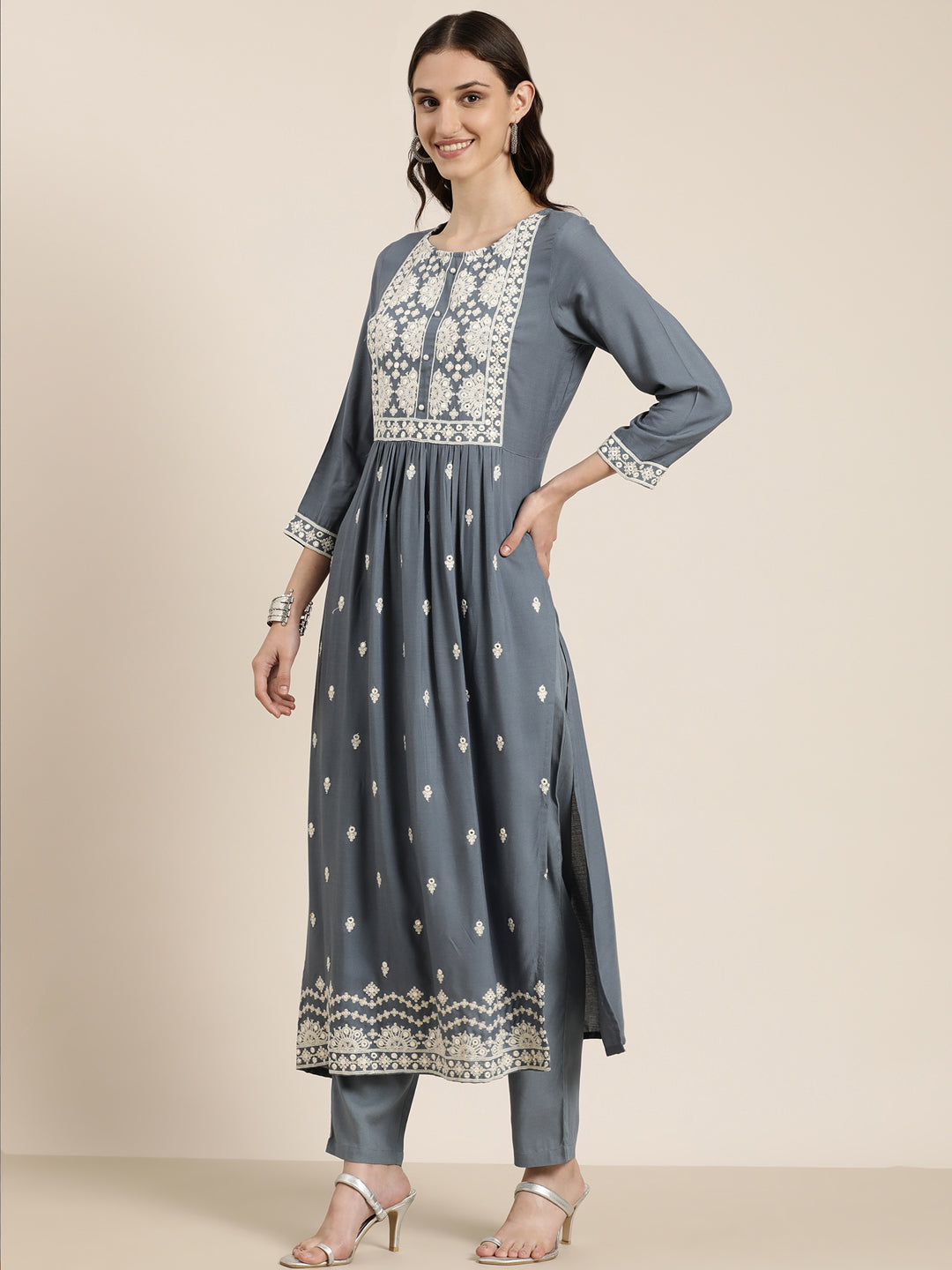 Women Grey Solid Kurta Set