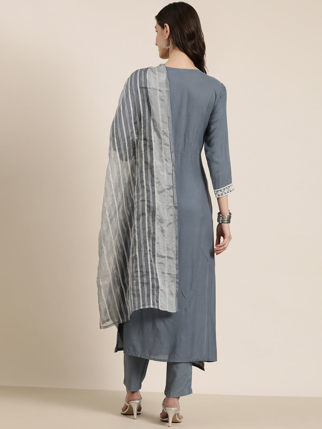 Women Grey Solid Kurta Set