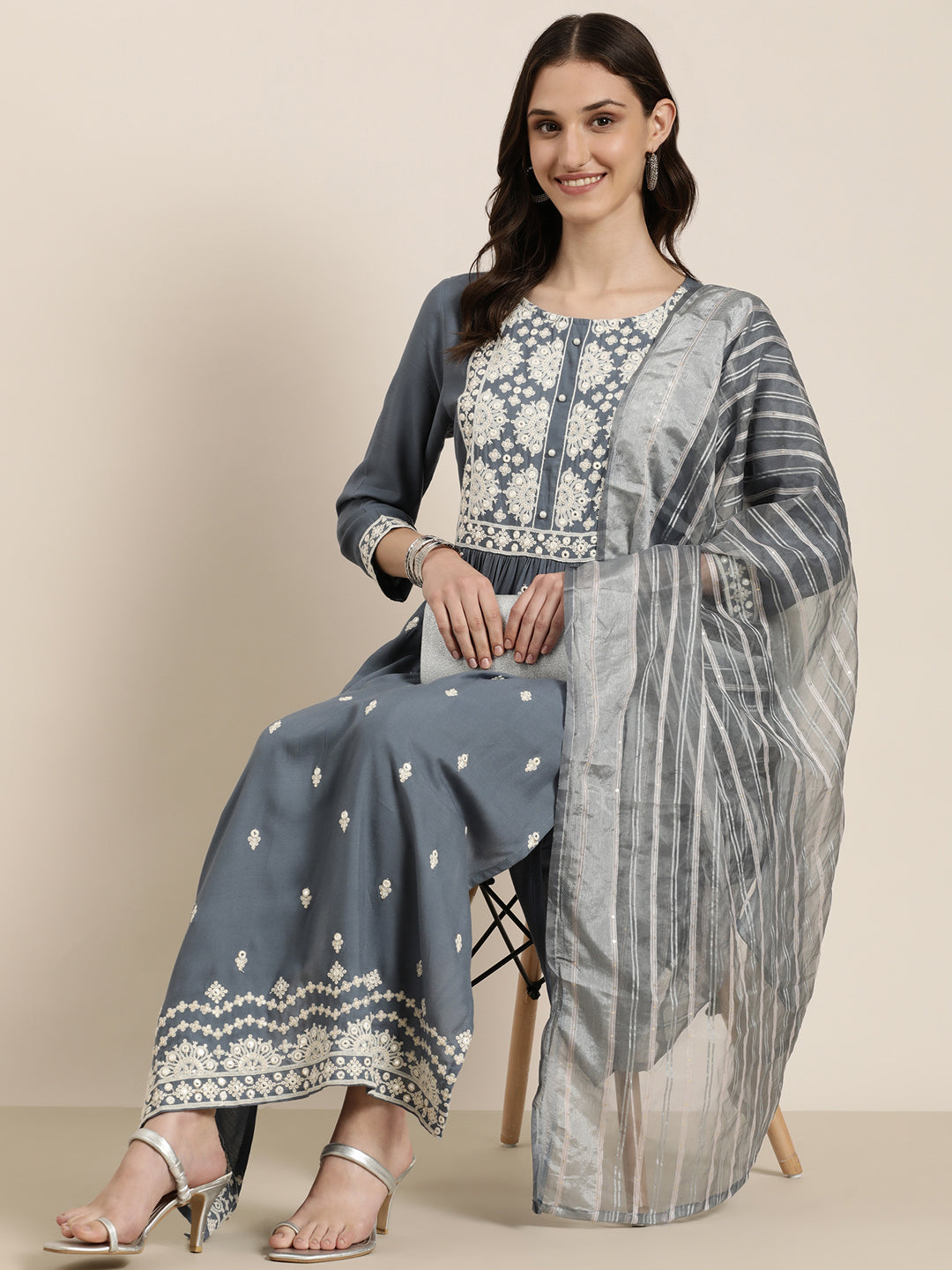 Women Grey Solid Kurta Set