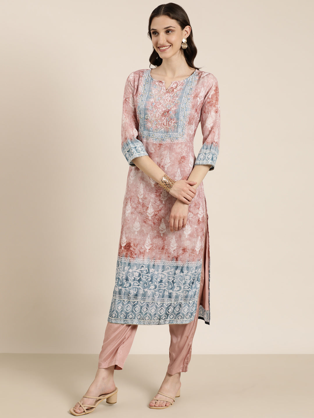 Women Mauve Floral Kurta Set