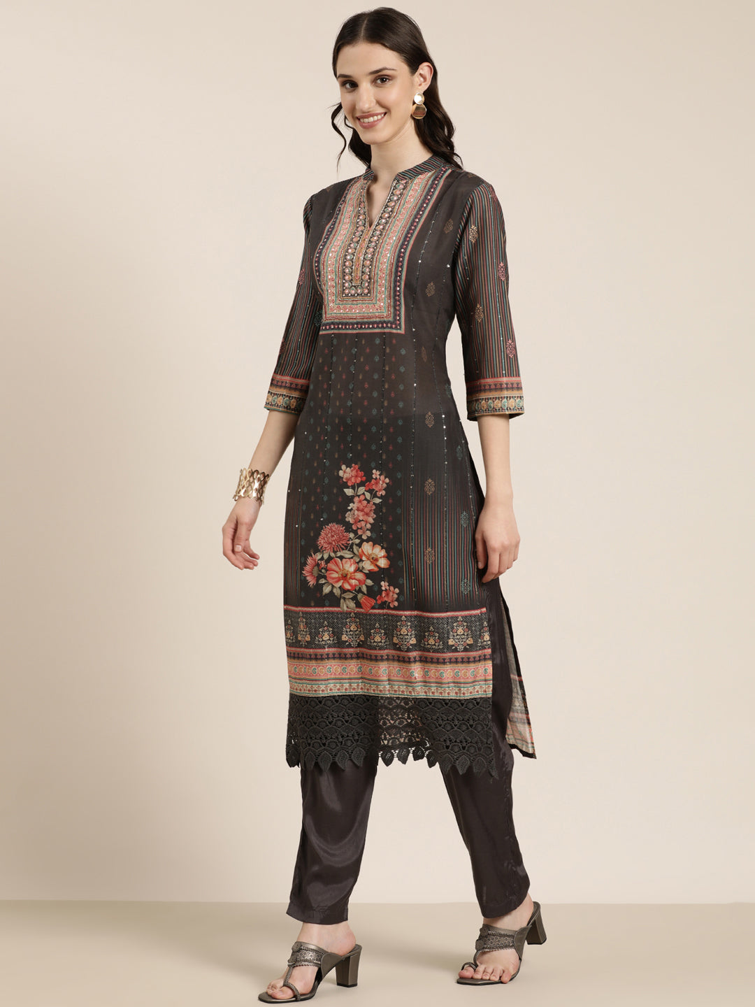 Women Taupe Floral Kurta Set