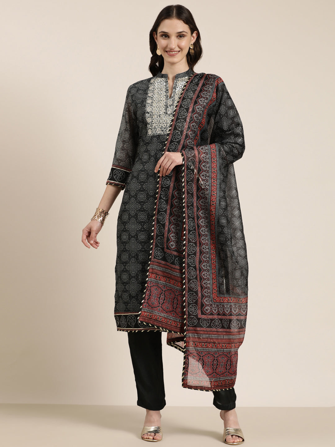 Women Green Printed Kurta Set