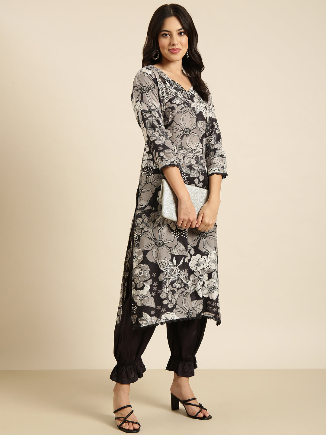 Women Straight Grey Floral Kurta and Patiala Set