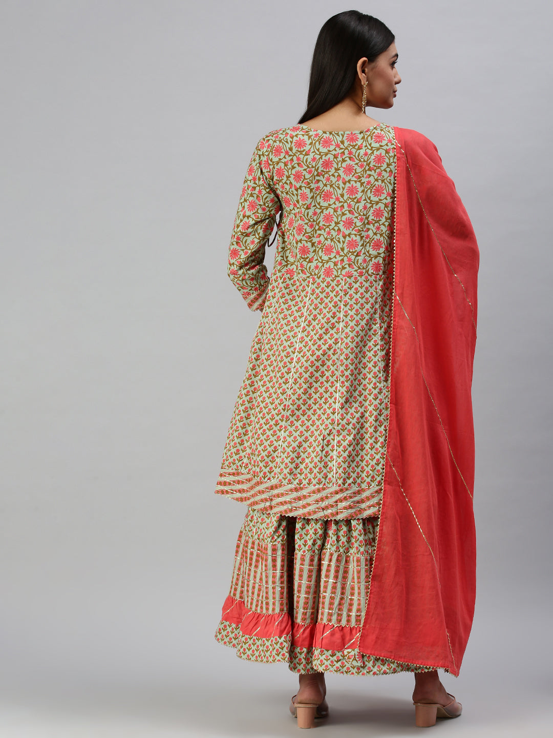 Women's Green & Pink Printed Kurta Sets