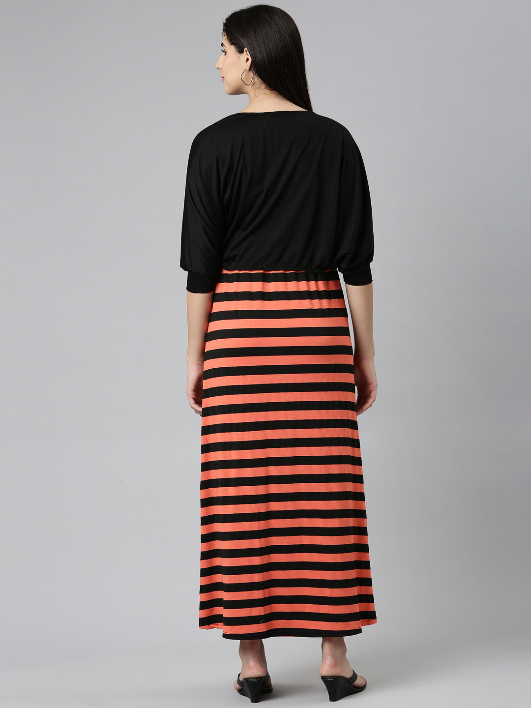Women's Black Shoulder Straps Striped Maxi Dress With Shrug