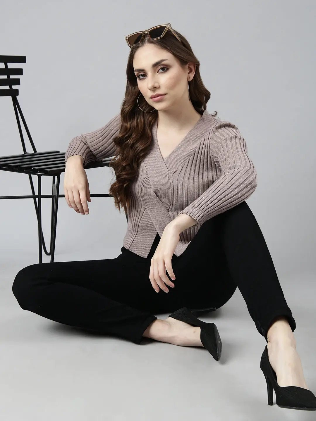 Women's Grey Solid Fitted Top