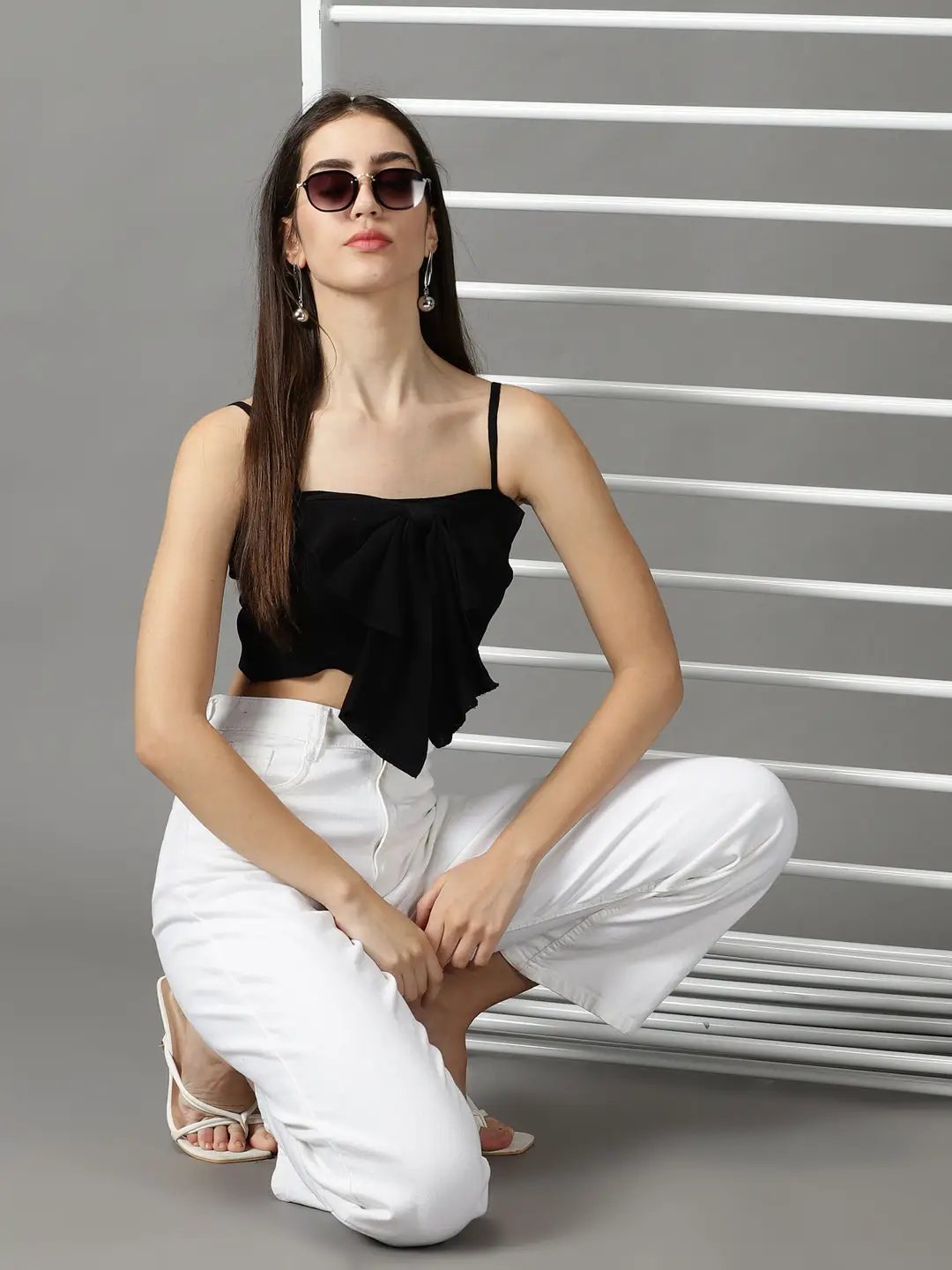 Women's Black Solid Fitted Crop Top