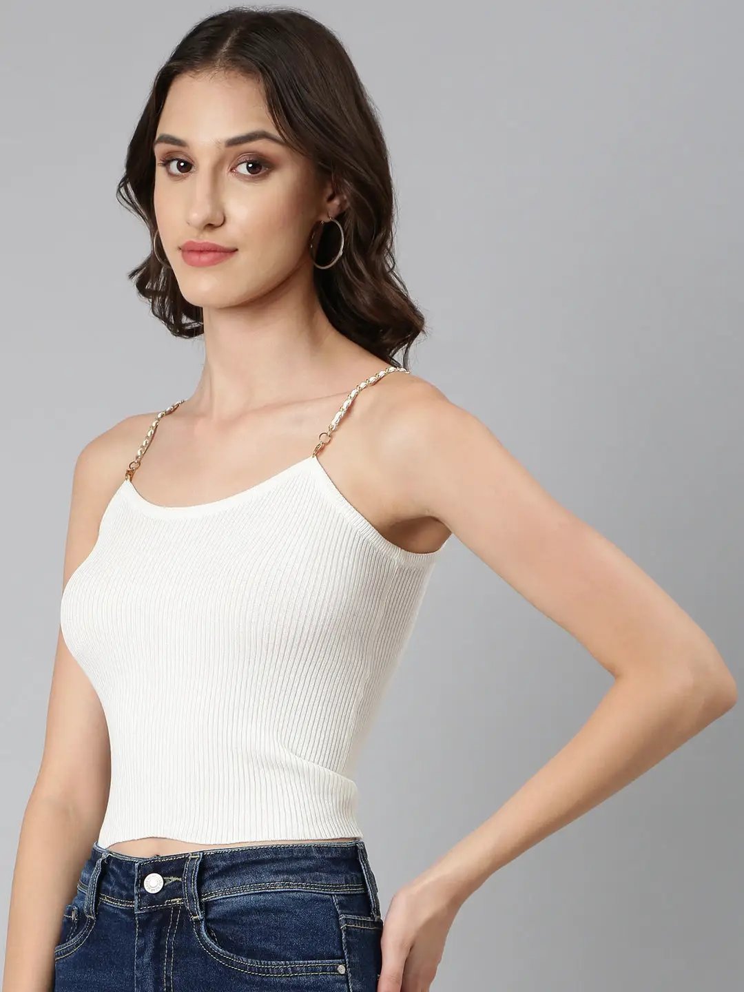 Women's Off White Solid Fitted Crop Top