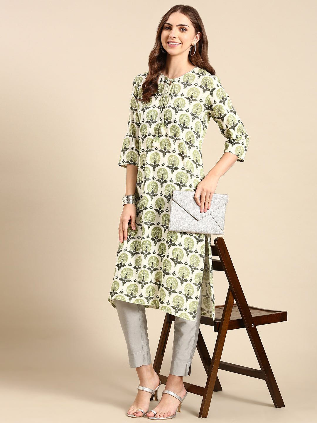 Women's Cream Printed Straight Kurta