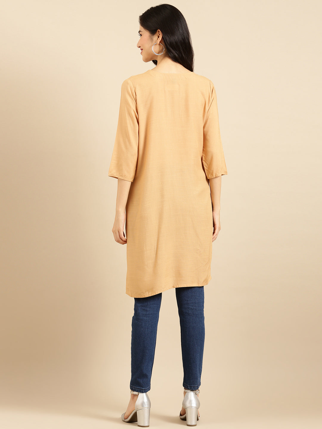 Women's Beige Solid Straight Kurti
