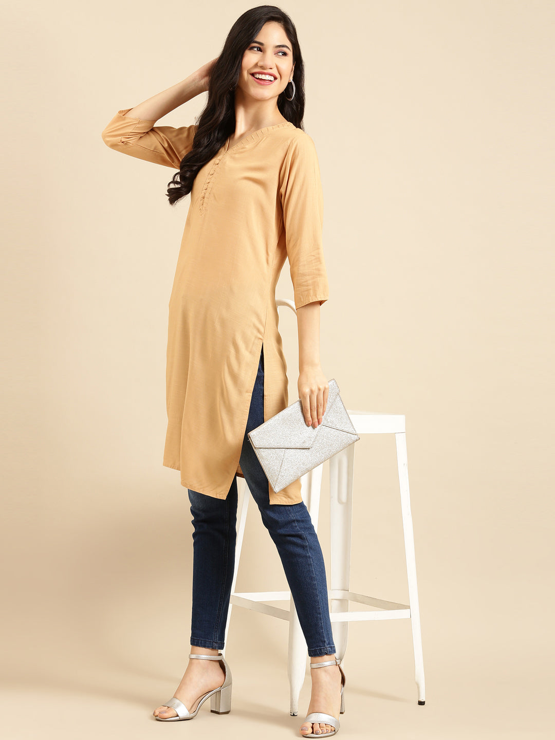 Women's Beige Solid Straight Kurti
