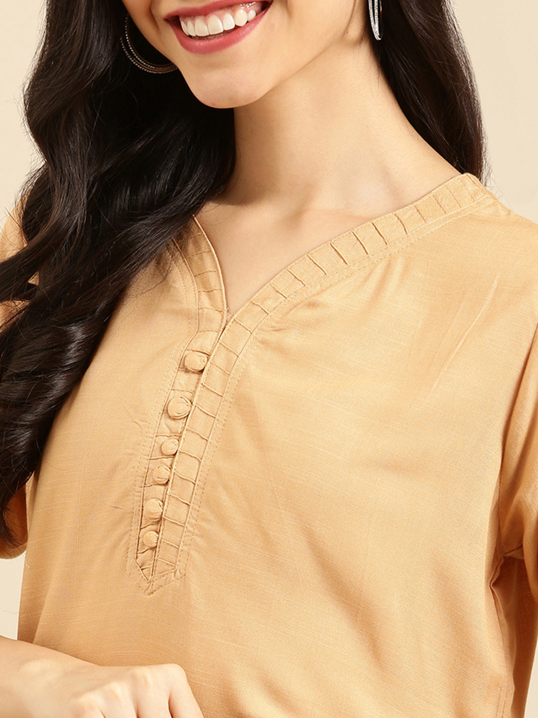 Women's Beige Solid Straight Kurti